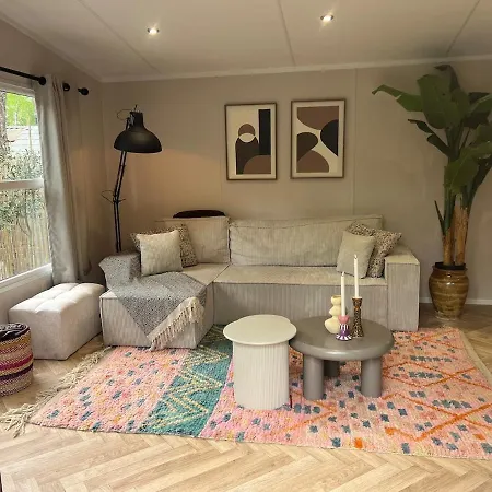 Luxurious Family De Boschrand With Private Jacuzzi Chalet Hoenderloo