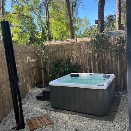 Luxurious Family De Boschrand With Private Jacuzzi Chalet *