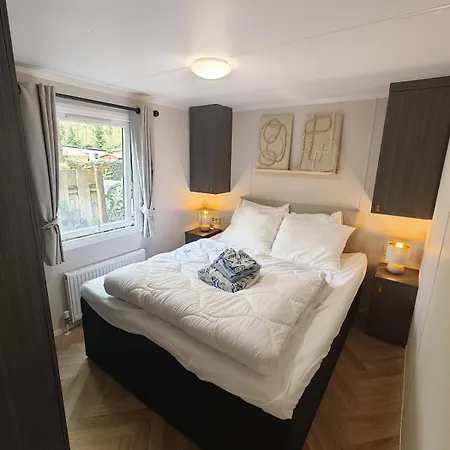 Luxurious Family De Boschrand With Private Jacuzzi